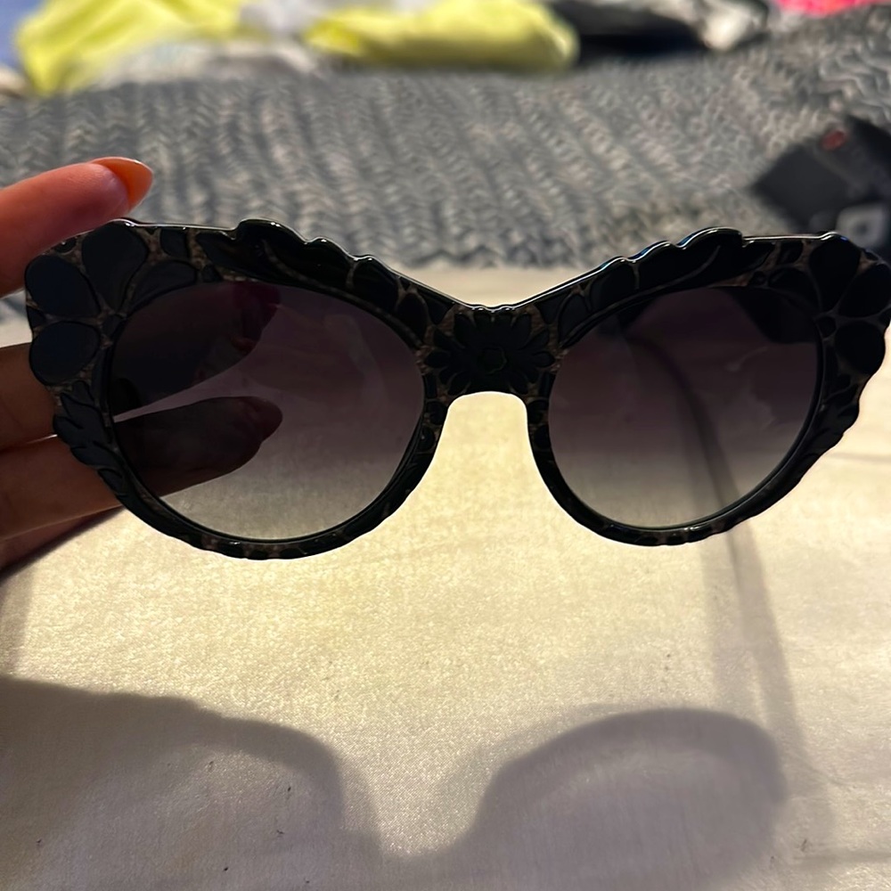 Dolce & Gabbana Sunglasses Used No scratches No original case but can provide 1